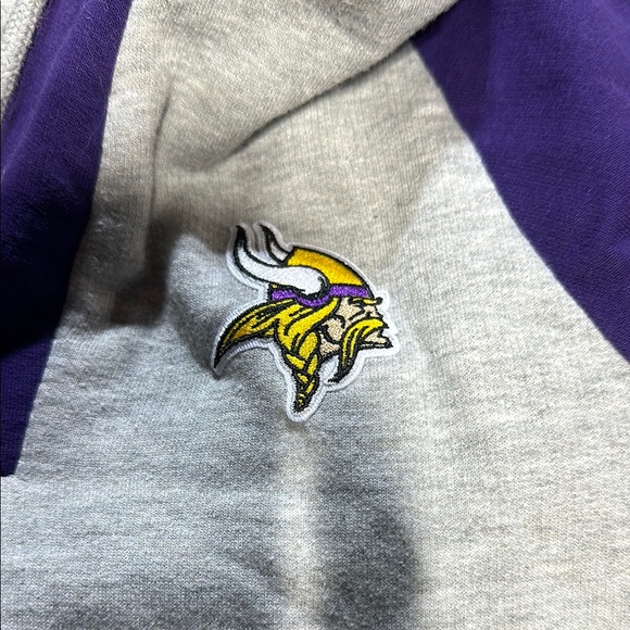 Minnesota Vikings Hoodie - Picture 2 of 5